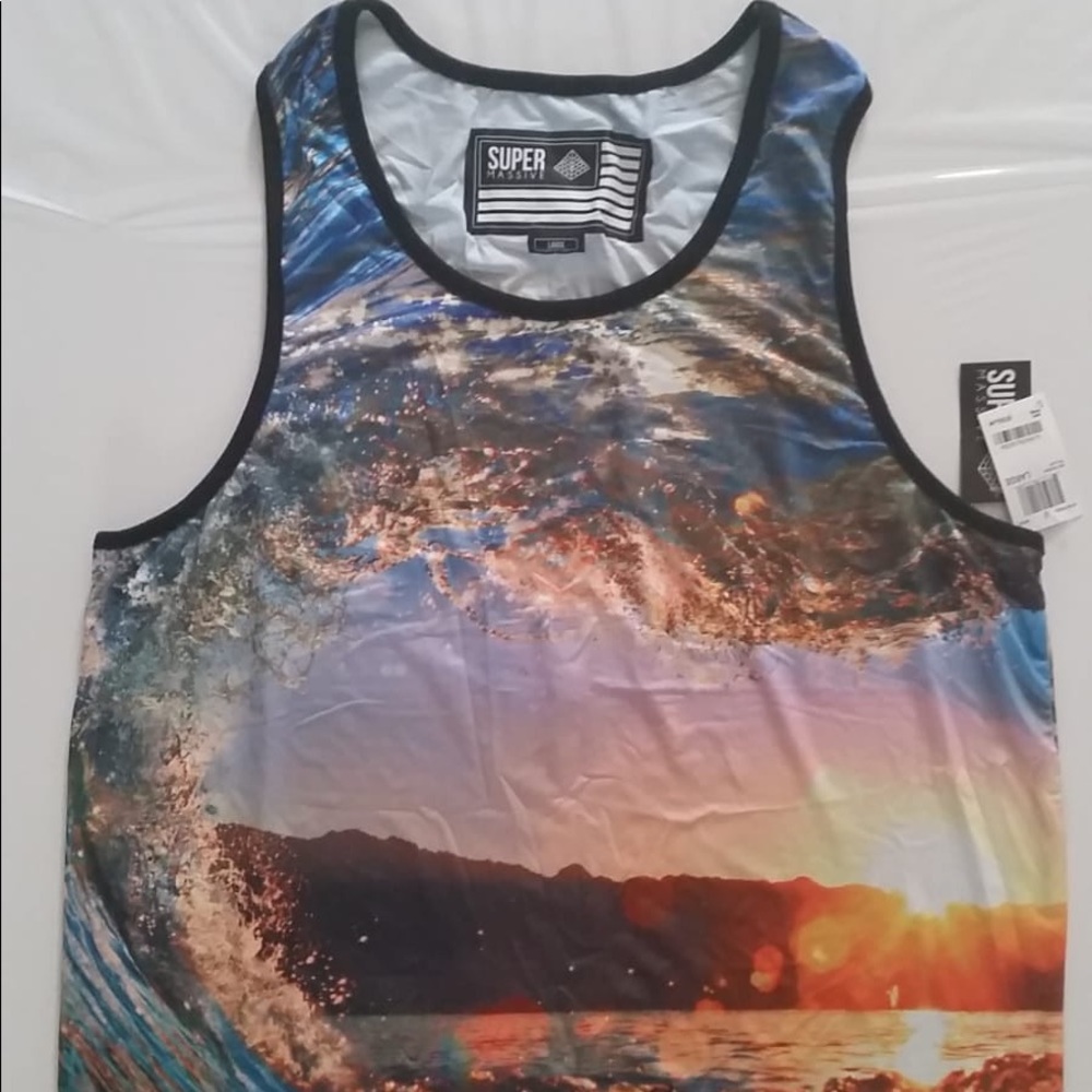 Nice T-shirt new